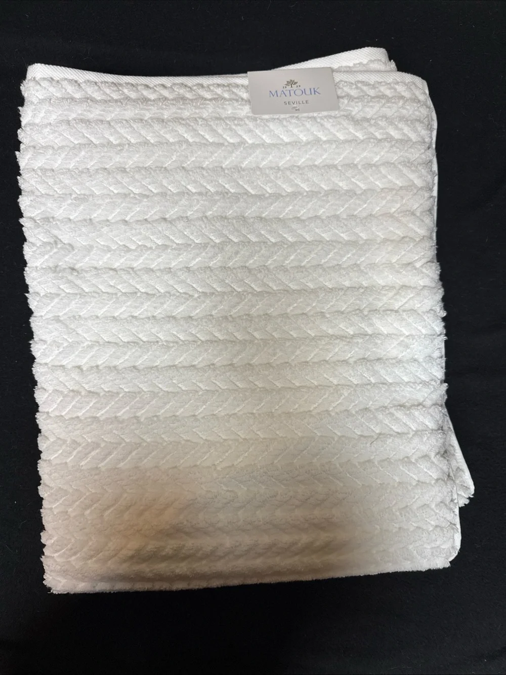 Matouk Seville Bath Sheet 40x70” White Loose Braid Pattern 100% Cotton NWT